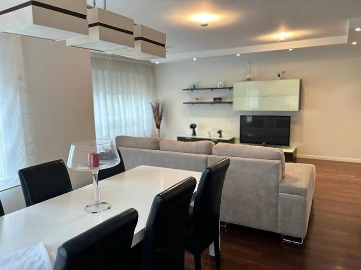 Apartamento para 8 personas, con Balcón y Jardín en Miño