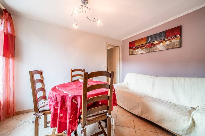 Hel lejlighed, Holiday Apartment "Bernex - 3 Personnes" with Mountain View & Private Terrace in Bernex, Thonon-les-Bains Området