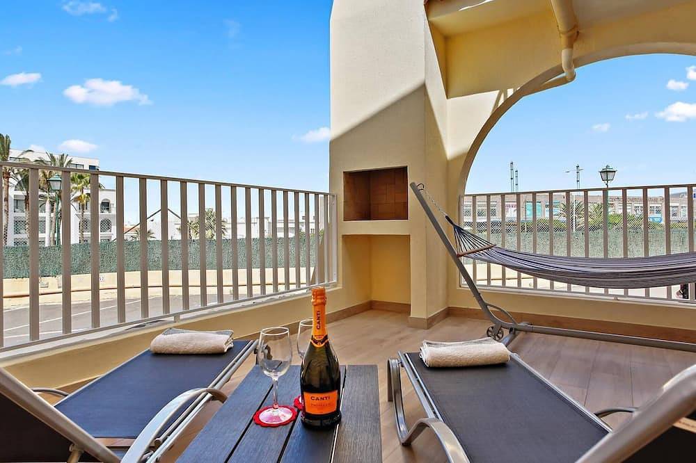 Apartment for 4 People in San Eugenio Alto, Adeje