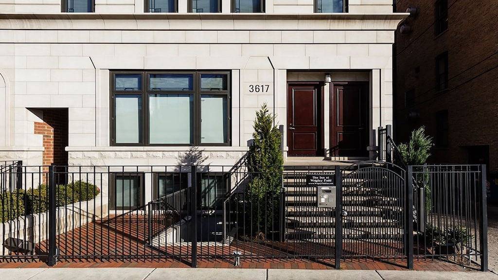 Ganze Wohnung, Wrigleyville Inn, schönes modernes 1 Schlafzimmer, nur wenige Schritte vom Wrigley Field entfernt in Chicago, Cook County