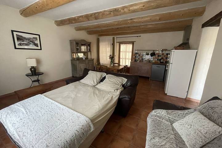 Location de vacances pour 4 personnes, avec jardin ainsi que terrasse et piscine à Saint-André-de-Roquepertuis - 4