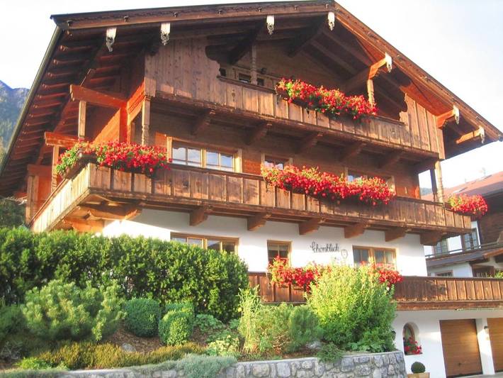 BnB für 2 Personen, mit Balkon und Terrasse sowie Garten und Ausblick in Alpbach