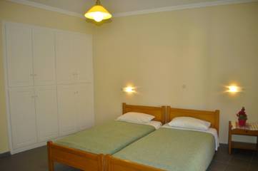 Holiday Apartment for 2 People in Corfu, Greece, Photo 4