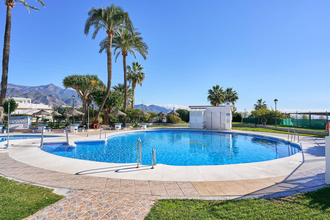 Casa José: Vistas a la montaña, Wi-Fi y aire acondicionado en Nerja in Urbanización Punta Lara, Nerja