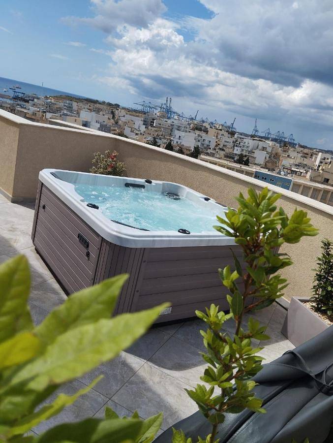 Appartement de vacances pour 4 personnes, avec Jacuzzi ainsi que Terrasse et Vue dans Marsaxlokk