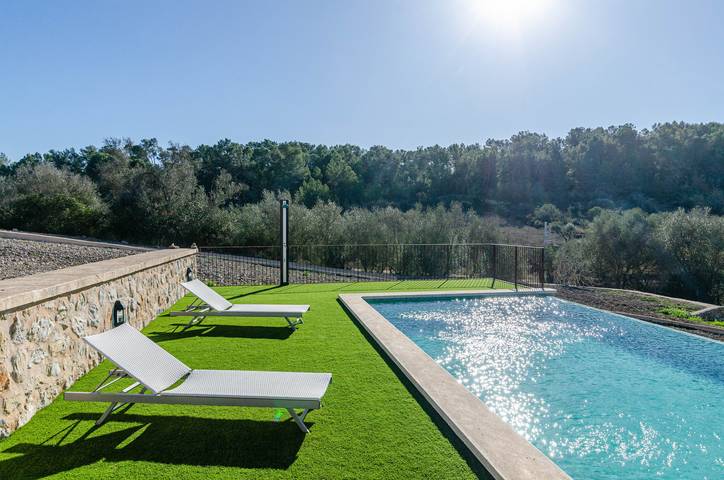 Chalet para 4 personas, con piscina además de jardín y terraza - 1