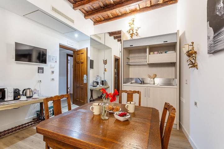 Maison d’hôte pour 5 personnes, avec terrasse dans Fontaine de Trevi - 4
