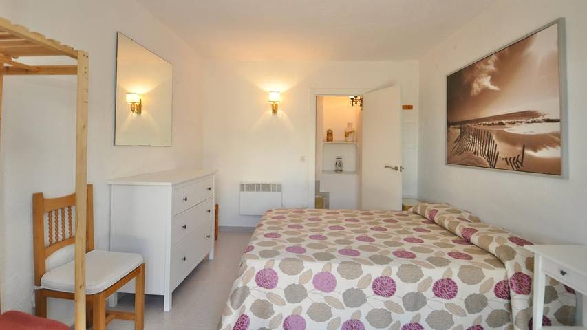 Chalet para 6 personas, con jardín y terraza, Se admiten mascotas en Selva - 3