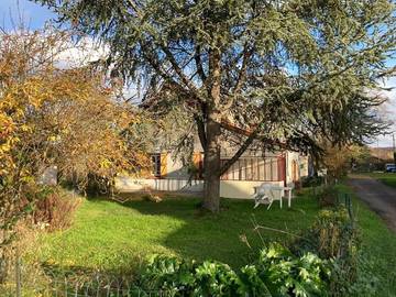 Gîte pour 2 personnes, avec jardin et vue à Châteauneuf-Val-de-Bargis