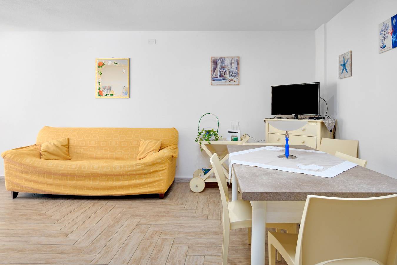Appartamento intero, Appartamento vacanze "Caterina" con terrazza condivisa e Wi-Fi in Iscra E Voes, Provincia di Nuoro