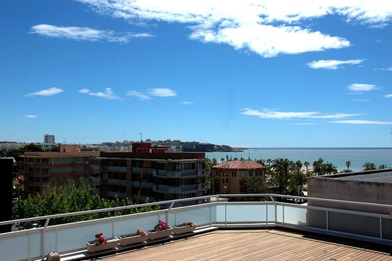 Hotel President in Platja de Ponent (Salou), Salou