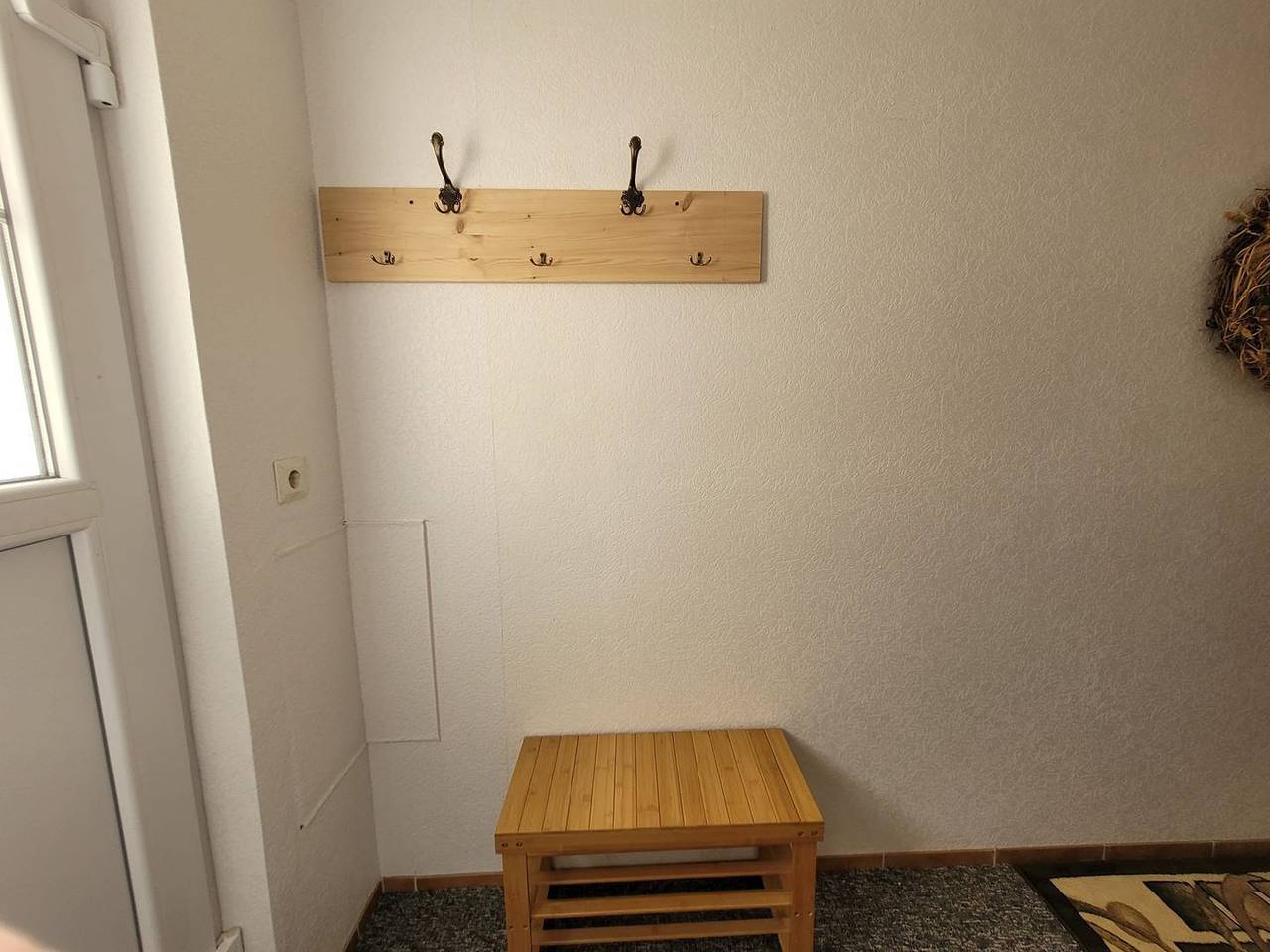 Ganze Wohnung, Großzügige Wohnung mit Terrasse, Garten und Kamin in ruhiger Umgebung in Vollrathsruhe, Mecklenburgische Seenplatte