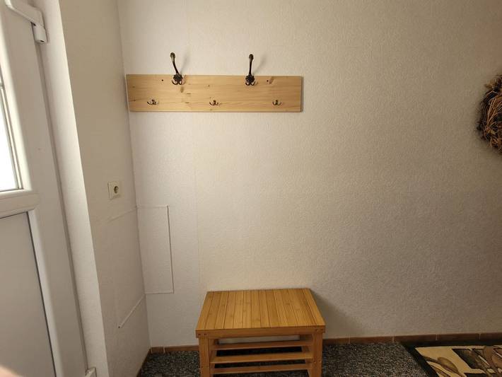 Ganze Wohnung, Großzügige Wohnung mit Terrasse, Garten und Kamin in ruhiger Umgebung in Vollrathsruhe, Mecklenburgische Seenplatte