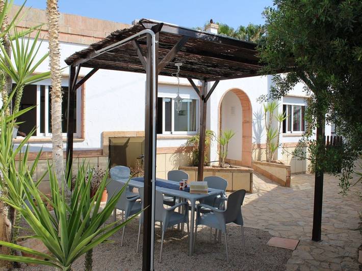 Casa rural para 6 personas, con jardín además de terraza y piscina, Se admiten mascotas en San Pedro del Pinatar - 3