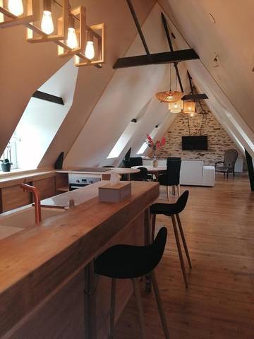 Gîte pour 6 personnes, avec jardin ainsi que vue et vue sur le lac à Plounéventer