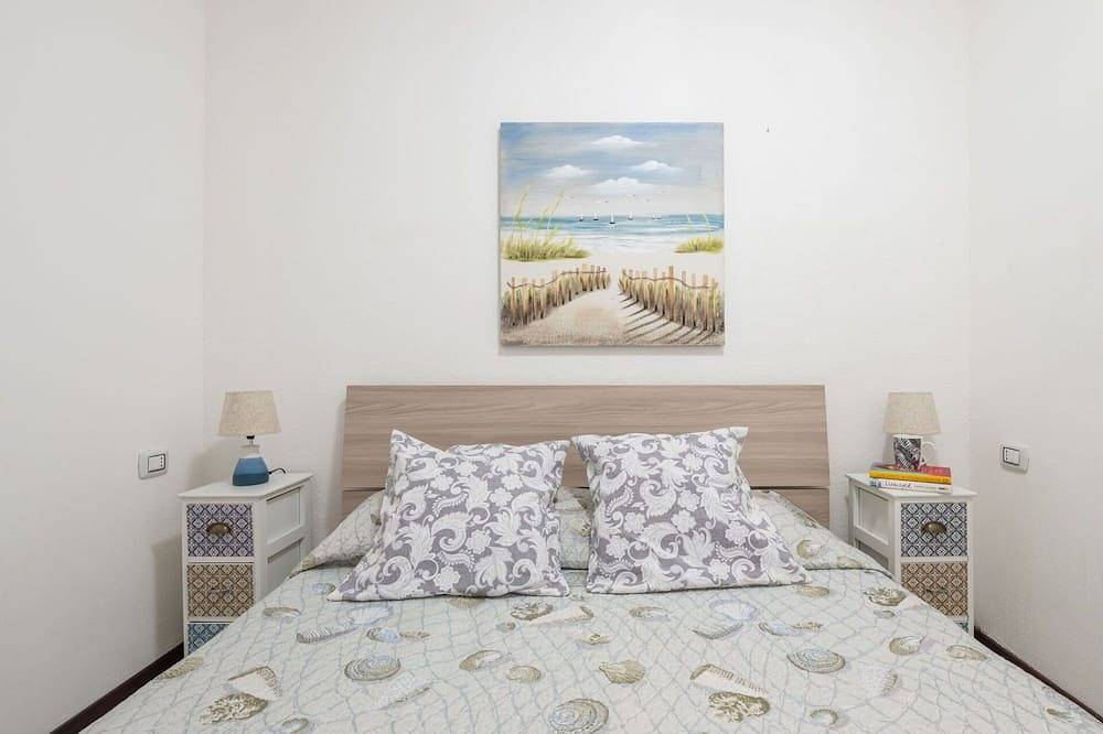 Ganze Wohnung, Schöne Wohnung für 4 Gäste mit Klimaanlage,  W-Lan, Tv, Terrasse und Panoramablick in Capitana, Cagliari Provinz