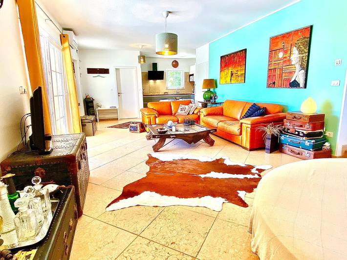 Ferienhaus für 6 Personen, mit Garten und Balkon sowie Pool