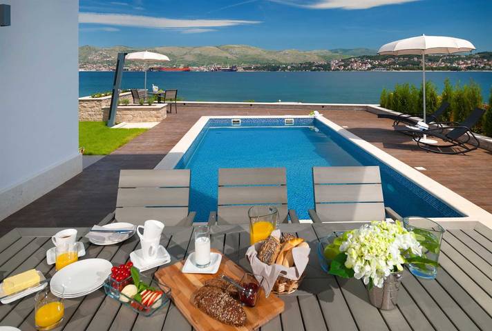 Villa pour 11 personnes, avec sauna à Okrug Gornji - 4