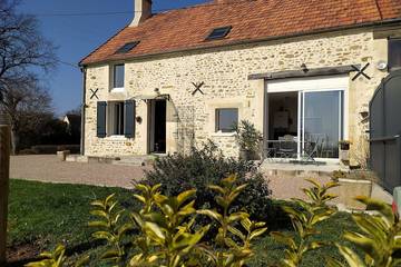 Gîte pour 6 personnes, avec jardin à Nohant-Vic