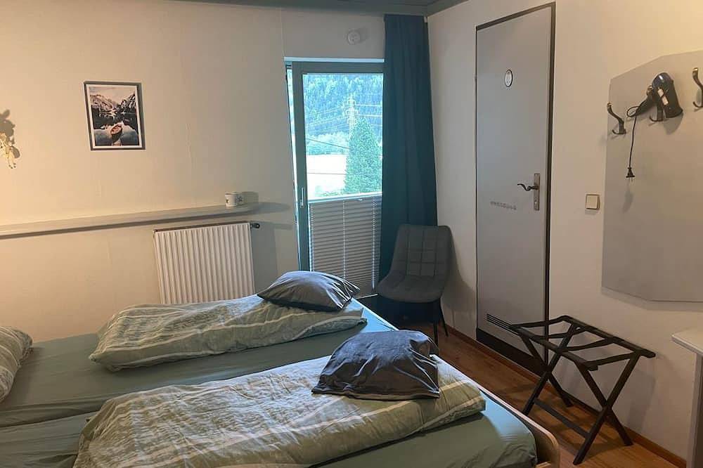 Doppelzimmer, Dusche, Wc, Bergseite - Mölltaler Appartements in Stall, Bezirk Spittal an der Drau
