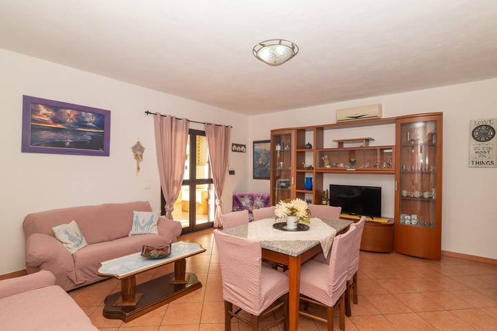 Ganze Wohnung, Apartment 'Pupureddu Con Terrazza' mit privater Terrasse und Klimaanlage in Olbia, Gallura