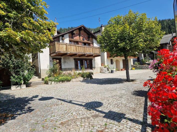 Gîte pour 8 personnes, avec balcon et vue à Icogne - 2