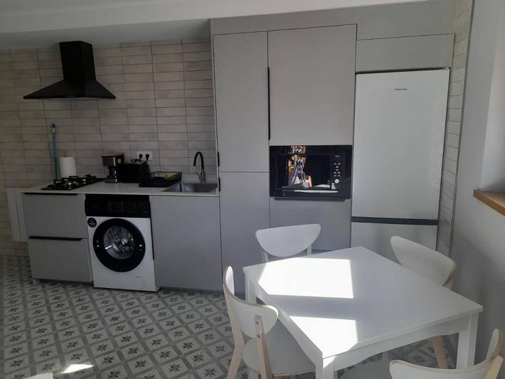 Gîte pour 5 personnes, avec terrasse dans Cardes - 3