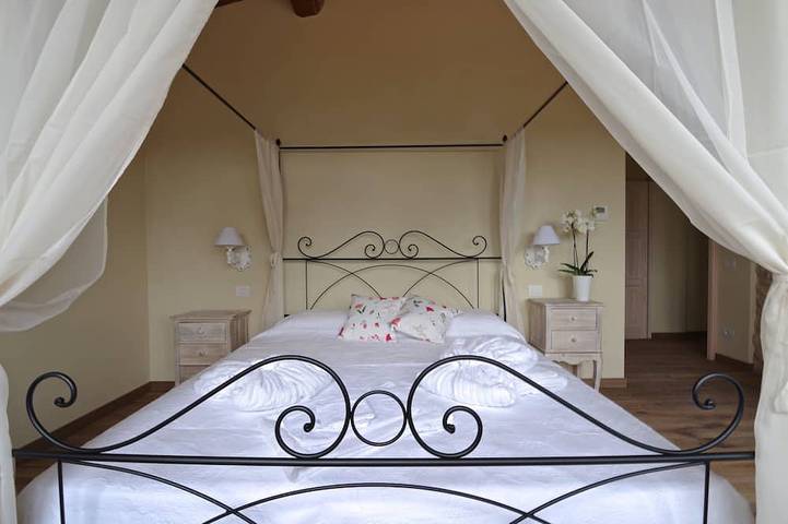 Mulino della Solaia, Arceno Rentals Club, Villa di lusso in Toscana, piscina, wifi in Monticiano, Siena e dintorni