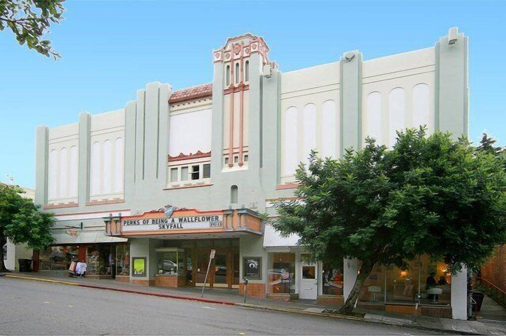 Ganze Wohnung, Uptown in der Innenstadt von Mill Valley! Das einzige 3bd / 2ba im Herzen der Stadt! in Mill Valley, California North Coast