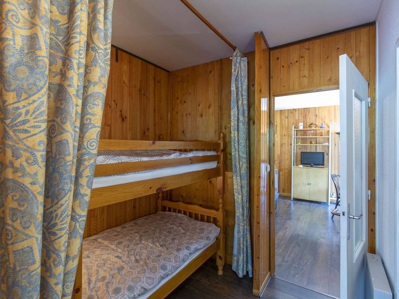 Apartamento entero, Apartamento T2 luminoso, cerca de las pistas, 6 pers, residencia con ascensor in Gourette, Eaux-Bonnes