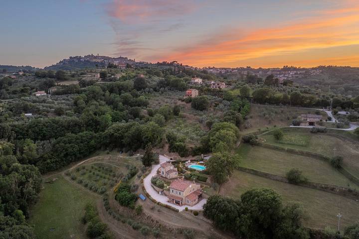 Location de vacances pour 12 personnes, avec jardin à Montepulciano - 3