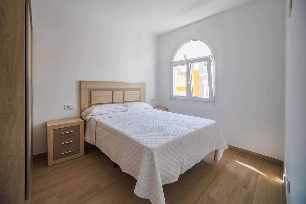 Entire apartment, Downtown Apartment, Patio Cuarenta 2B in Algeciras, Costa de la Luz