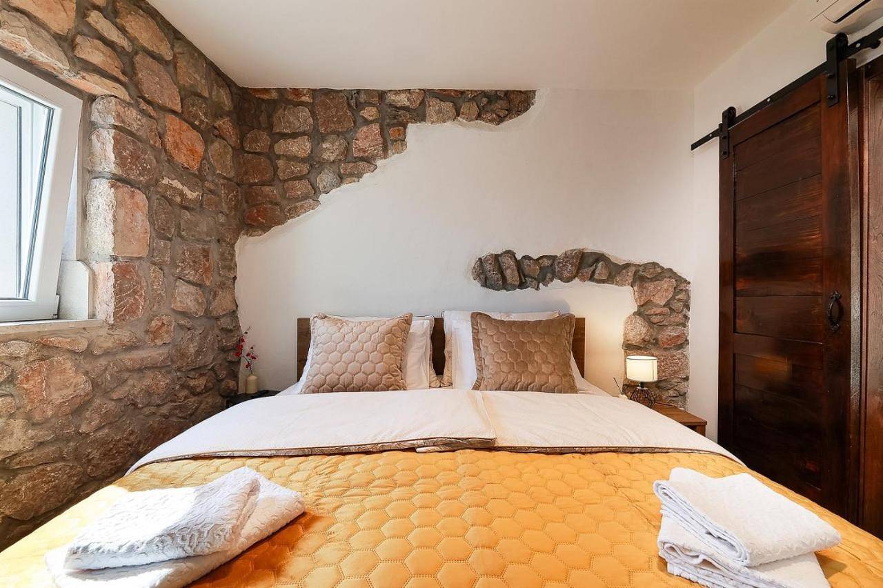 Villa Ana in Cesarica, Naturpark Velebit