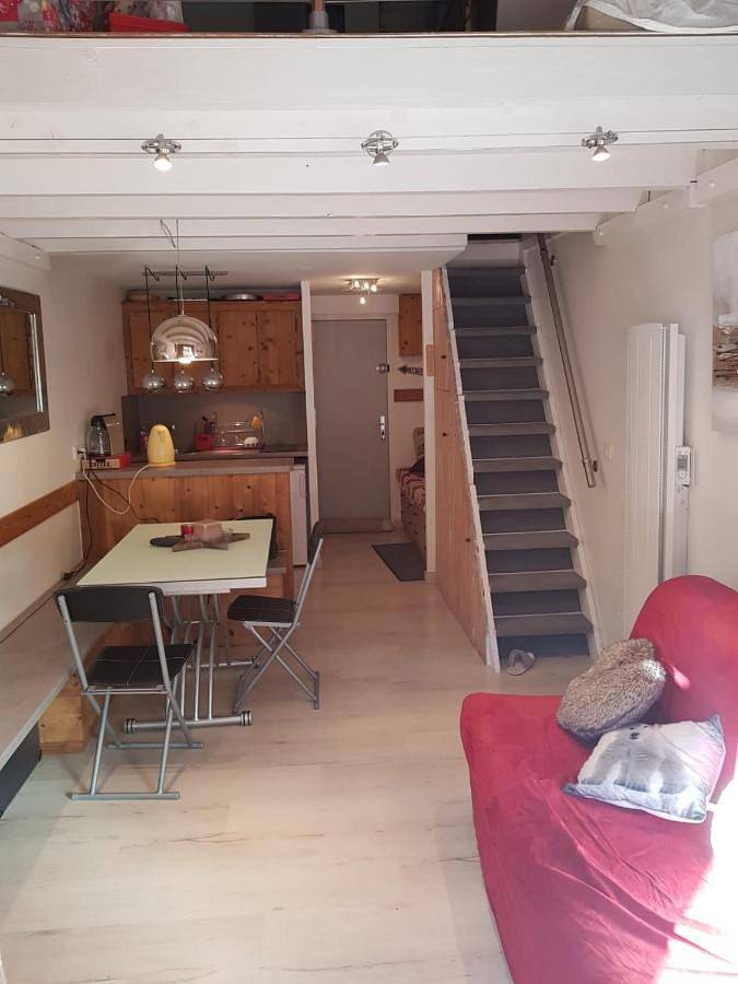 Gîte pour 5 personnes, avec vue et terrasse dans Cinéma L'Aiguille - 3