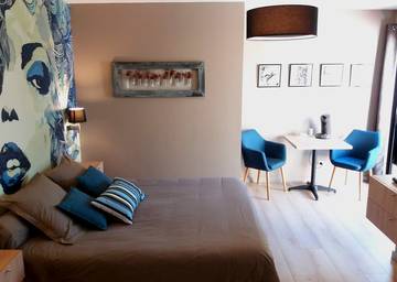 Chambre d’hôte pour 2 personnes, avec piscine ainsi que jacuzzi et jardin en Provence-Alpes-Côte d'Azur
