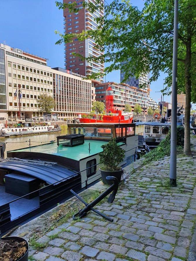 Houseboat holiday apartments Rotterdam in Rotterdam, Holandia Południowa
