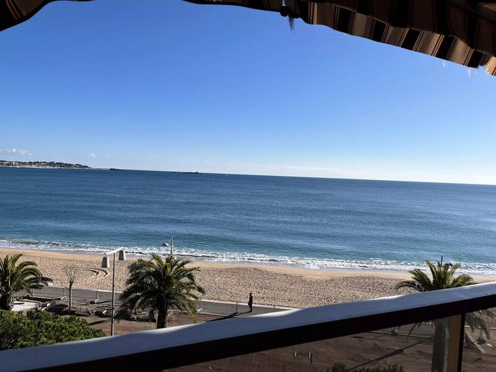 Gîte pour 4 personnes, avec balcon dans Plage Republique Frejus - 4