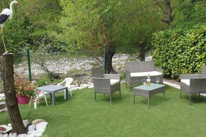Appartement de vacances pour 6 personnes, avec Jacuzzi et Jardin