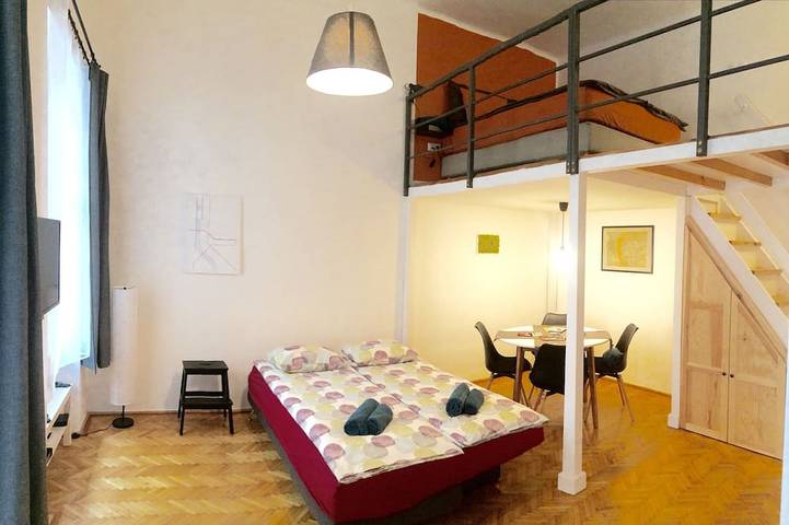 Ganze Wohnung, Kis Aldebaran Apartment: ein kleines Juwel im Zentrum !! in Budapest, Danube-Ipoly National Park
