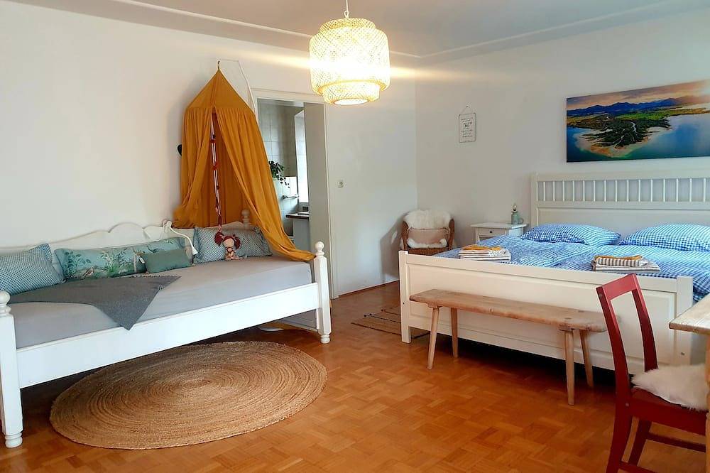 Ganze Wohnung, Ferienwohnung \"Villa Kunterbunt\" am Chiemsee in Pittenhart, Chiemsee