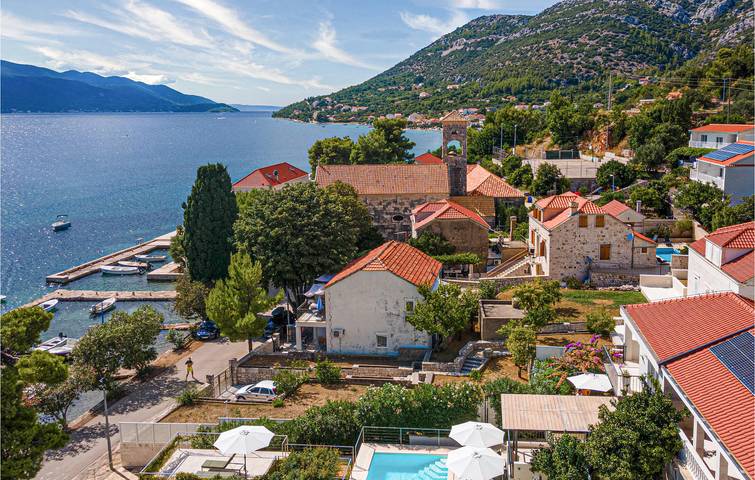 Reizende 2-Zimmer-Wohnung mit Pool in Strandnähe – WLAN & Terrasse in Viganj, Dubrovnik-Neretva