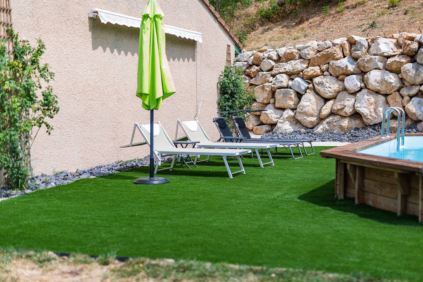 Maison de vacances « Le Beauregard - Piscine » avec vue montagne, Wi-Fi et climatisation in Beauregard-Baret, Région de Valence