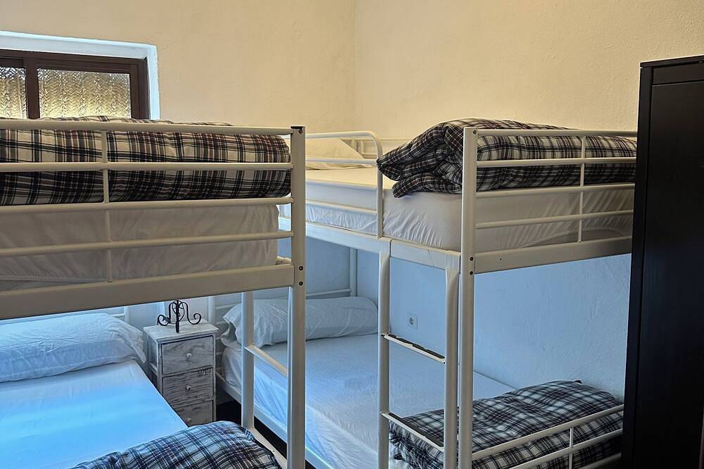 Casa Rural La Zúa en la finca Molino el Vado in Villamartín, Pueblos Blancos