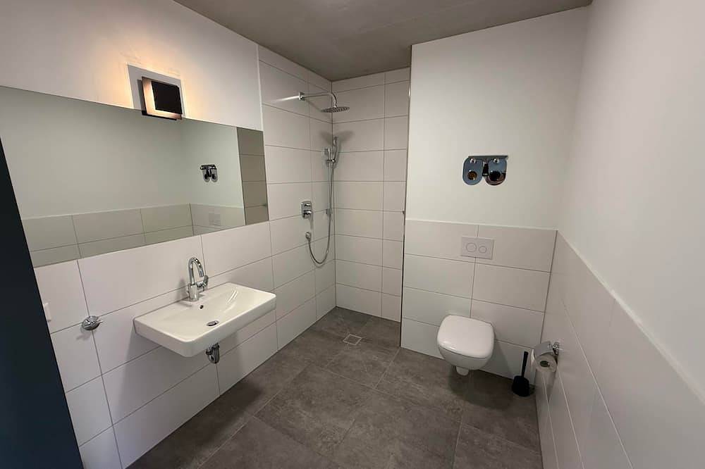 Einzimmer-Apartment mit Doppelbett in Stuttgart, Stuttgart Region