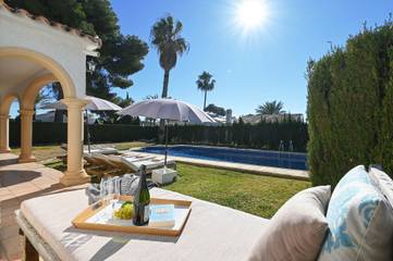 Villa pour 4 Personnes dans Cabo de la Nao, Jávea, Photo 1