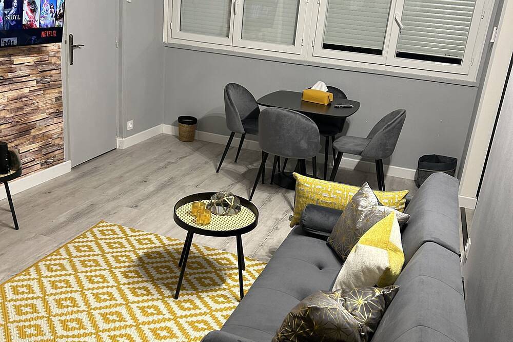 Appartement entier, Charmant 2 pièces proche Paris et aéroport Orly in Orly (Île de France), Val-de-Marne