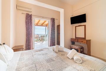 Apartment for 2 People in Paleokastritsa, Corfu, Photo 4