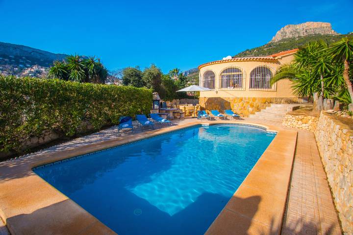 Casa rural para 6 personas, con Terraza y Jardín en Calpe