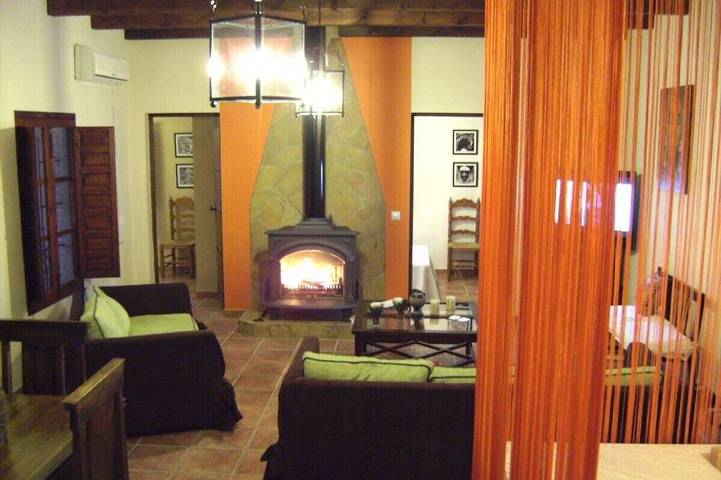 Gîte pour 10 personnes, avec jardin et jacuzzi à Jimena de la Frontera - 4