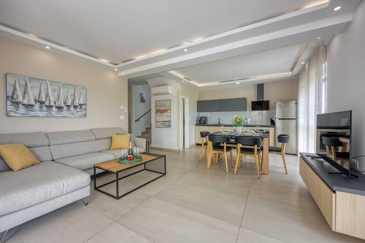 Sea View Villa Maria With Pool in Pomer, Costa sur de Istria